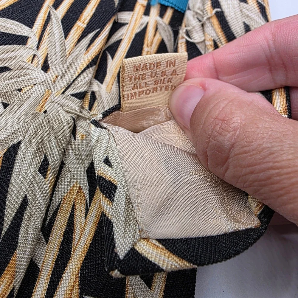 Tommy Bahama Mens Silk Necktie Black Tan Gold Bamboo Tropical Made in USA